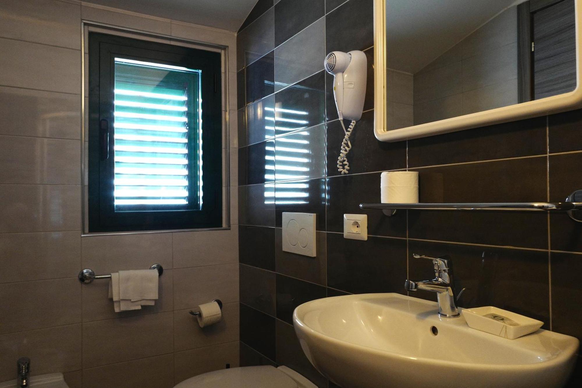 Hotel Desiree San Benedetto del Tronto Eksteriør bilde