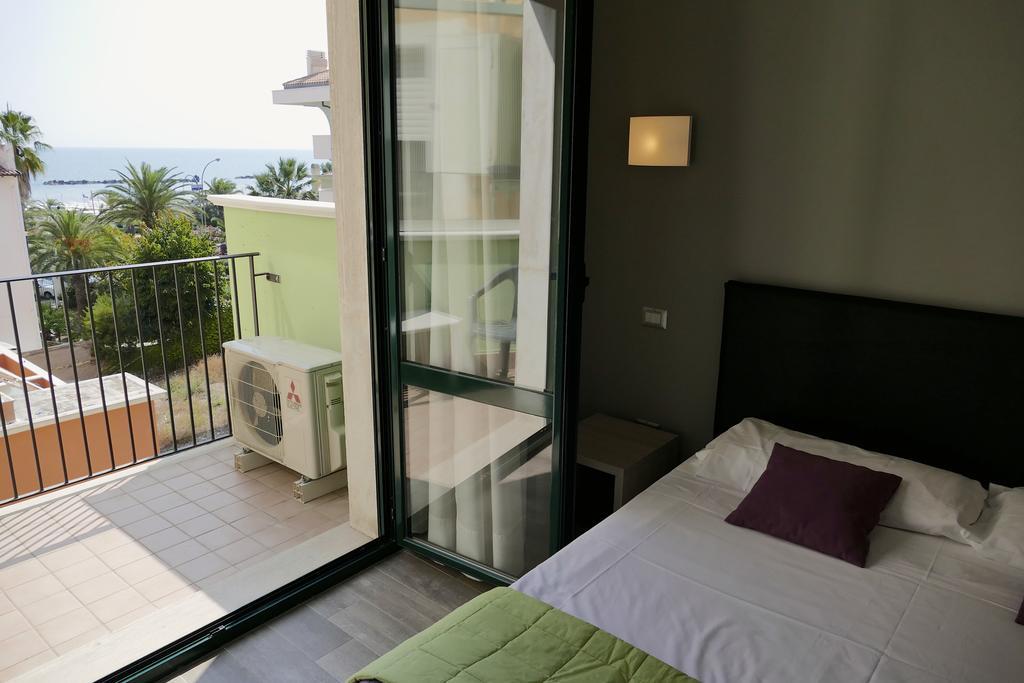Hotel Desiree San Benedetto del Tronto Eksteriør bilde